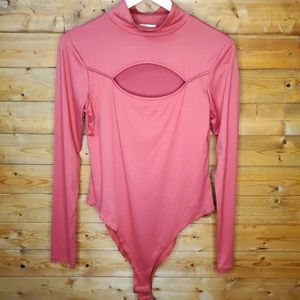 ❤️ RILEY & JAMES Cut-Out bodysuit long sleeve stretch Size L